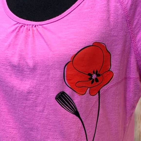 Handmade Upcycled Large Red Poppy Short Sleeve Cotton Blend Activewear Tee - Picture 2 of 5